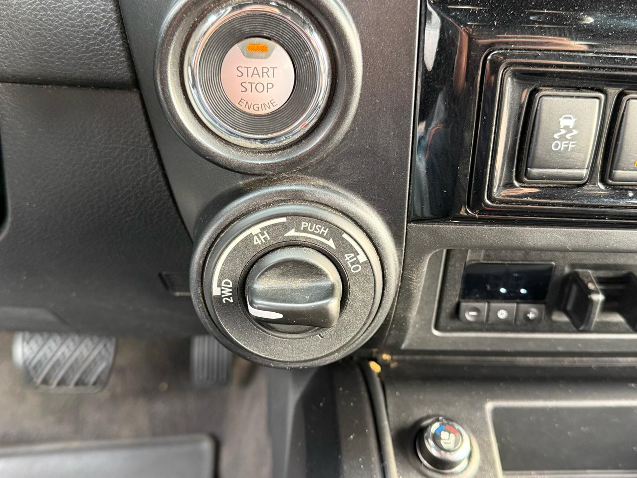 Nissan Titan 4x4 Crew Cab PRO-4X 2021