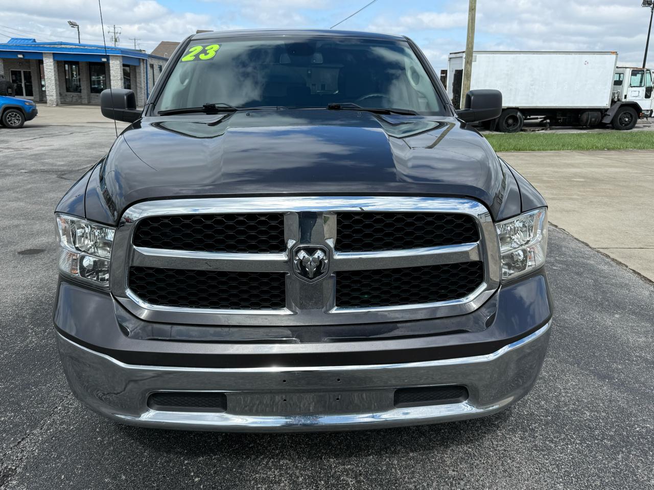 RAM 1500 Classic Tradesman 4x2 Quad Cab 6'4" Box 2023