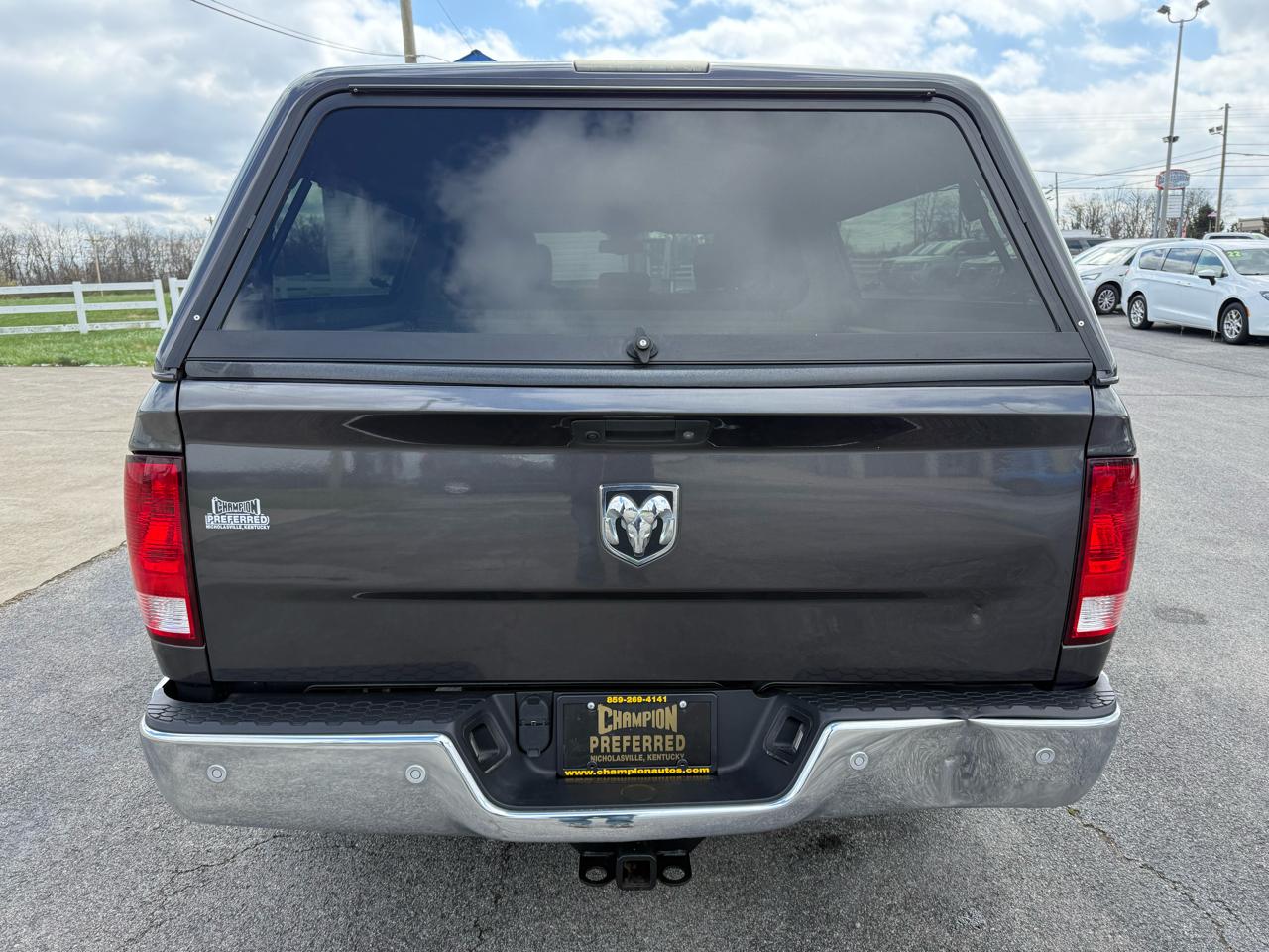 RAM 1500 Classic Tradesman 4x2 Quad Cab 6'4" Box 2023