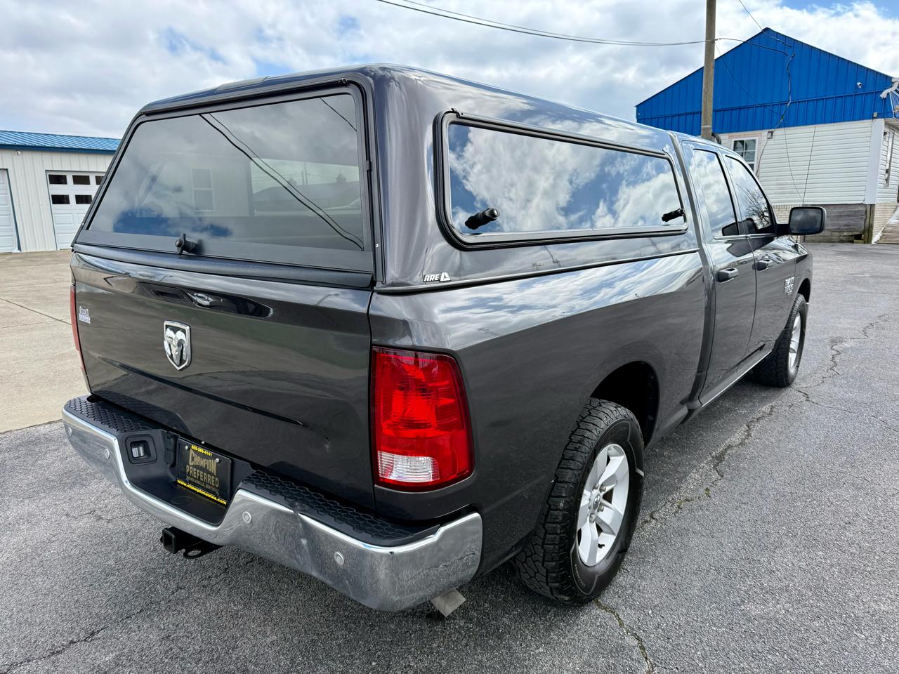 RAM 1500 Classic Tradesman 4x2 Quad Cab 6'4" Box 2023