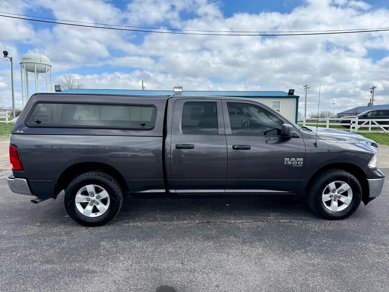 RAM 1500 Classic Tradesman 4x2 Quad Cab 6'4" Box 2023