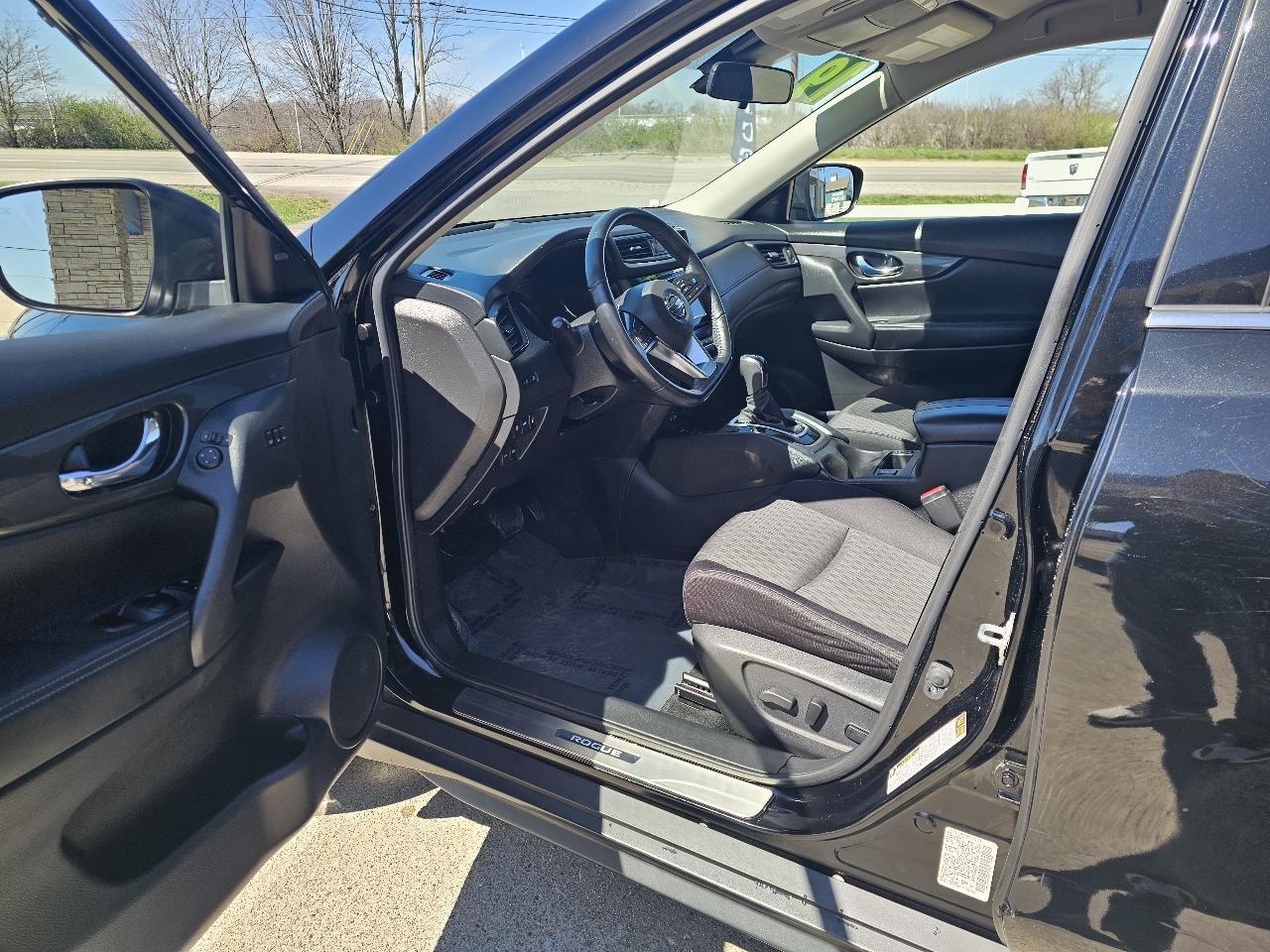 Nissan Rogue FWD SV 2019