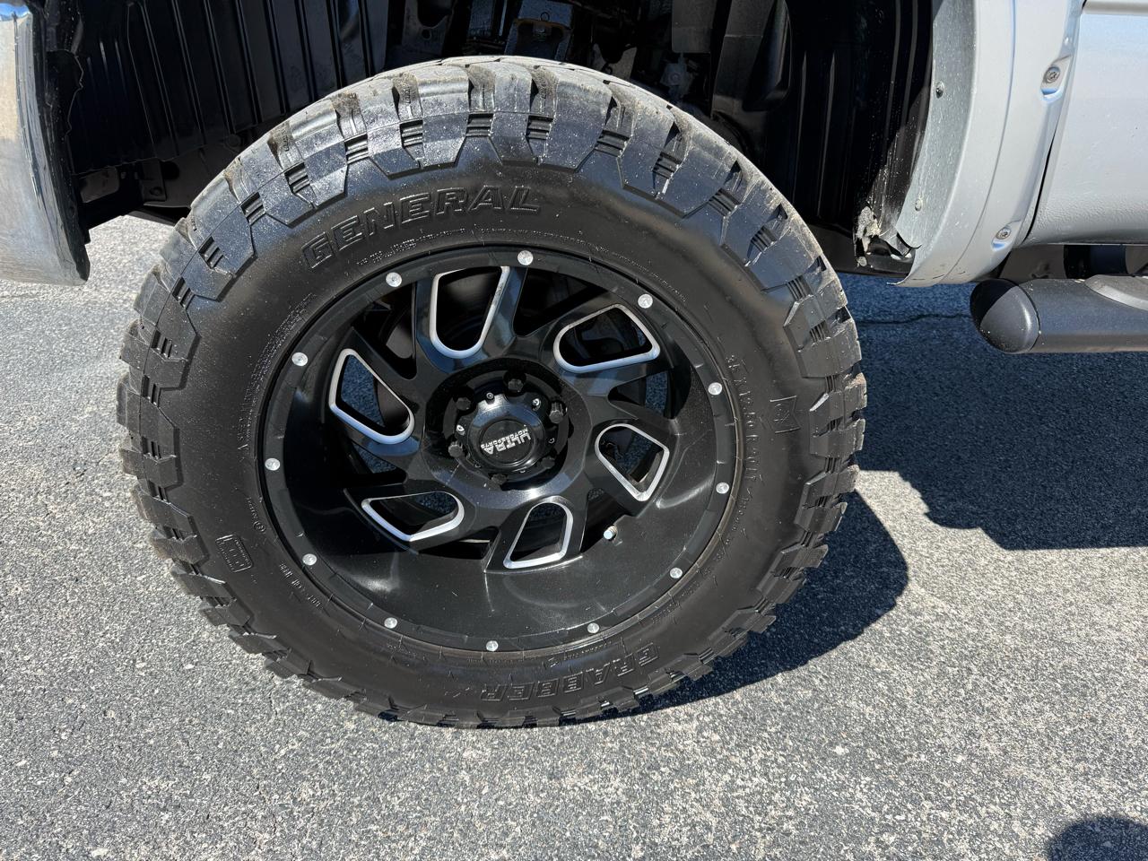 Nissan Titan XD 4x4 Diesel Crew Cab SV 2017