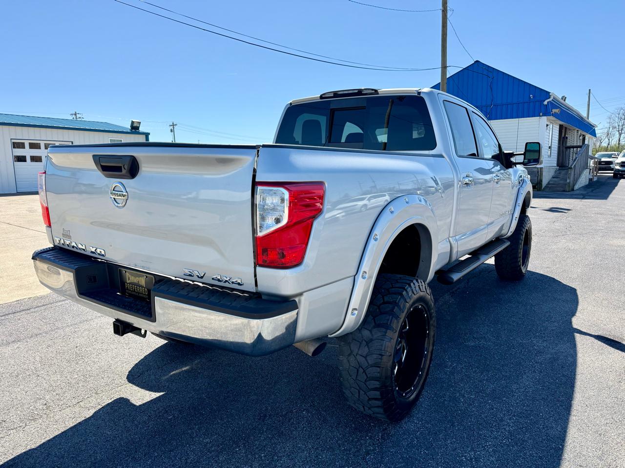 Nissan Titan XD 4x4 Diesel Crew Cab SV 2017