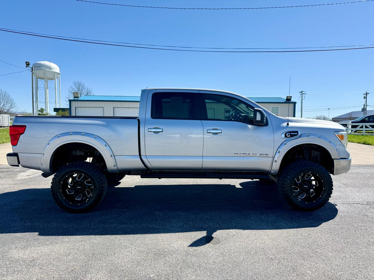 Nissan Titan XD 4x4 Diesel Crew Cab SV 2017