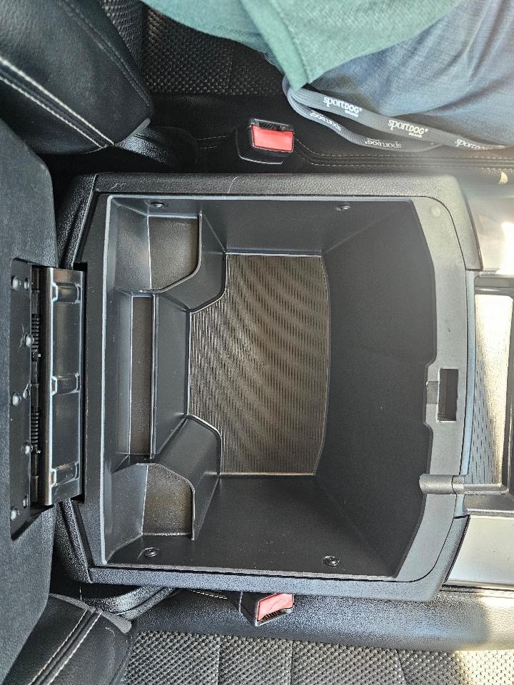 RAM 1500 4WD Quad Cab 140.5" Sport 2014