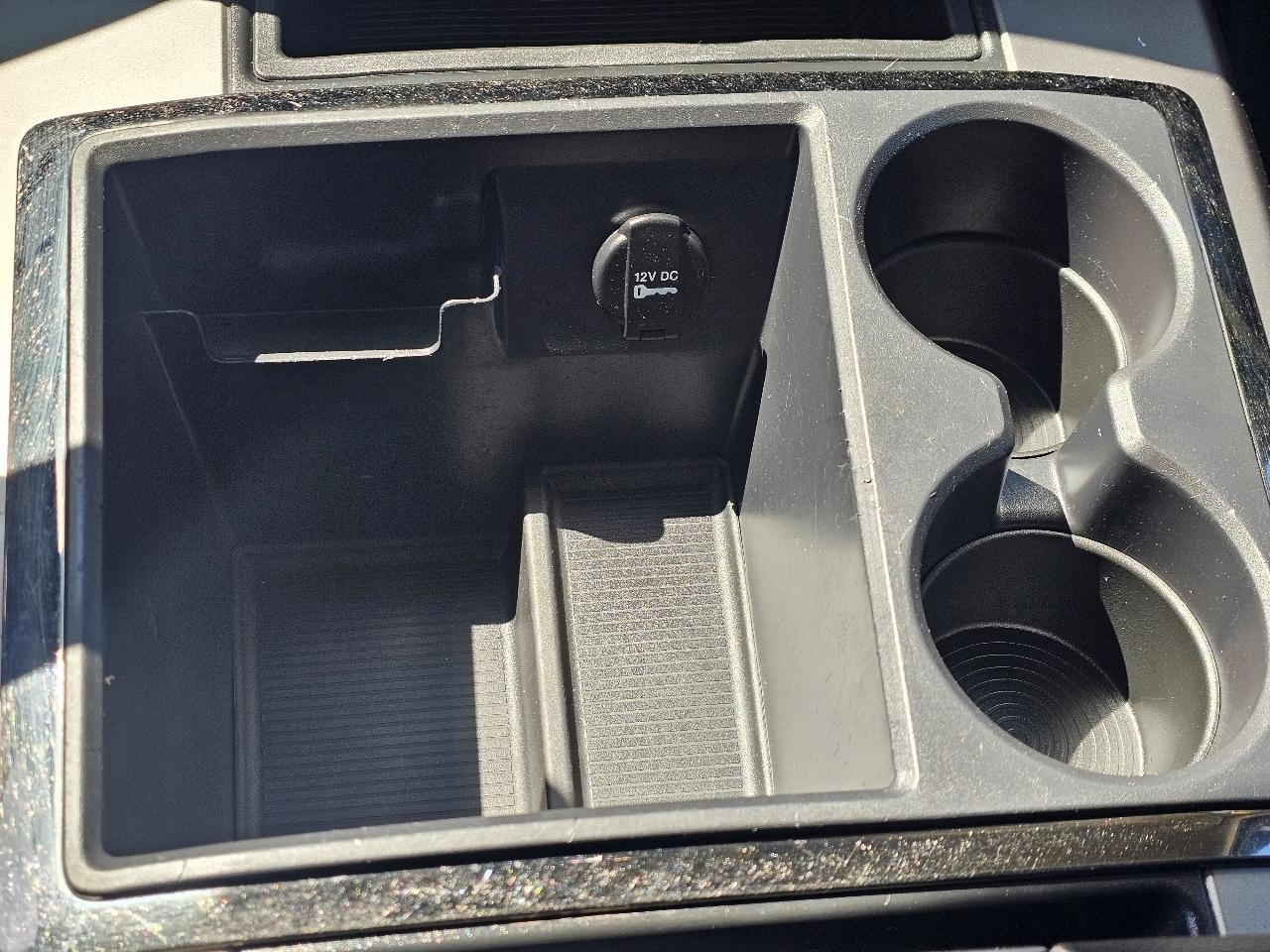 RAM 1500 4WD Quad Cab 140.5" Sport 2014