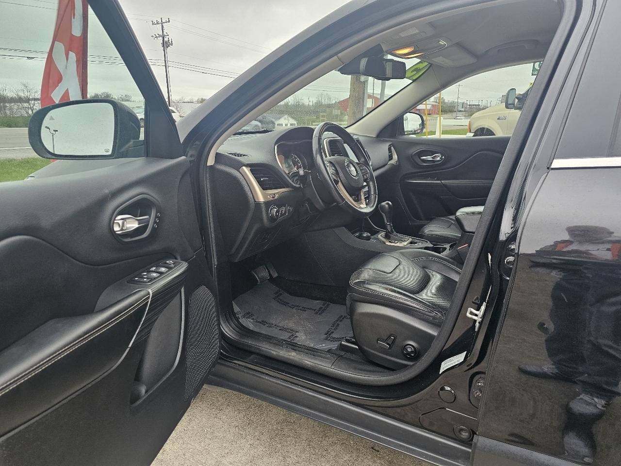 Jeep Cherokee 4WD 4dr Limited 2015