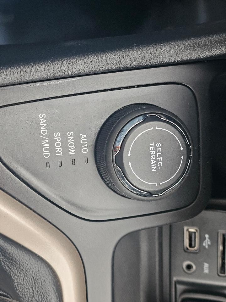 Jeep Cherokee 4WD 4dr Limited 2015