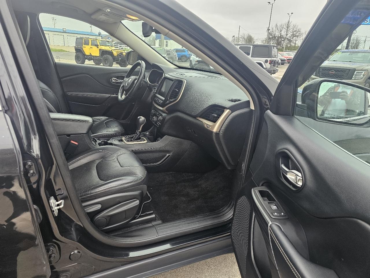 Jeep Cherokee 4WD 4dr Limited 2015