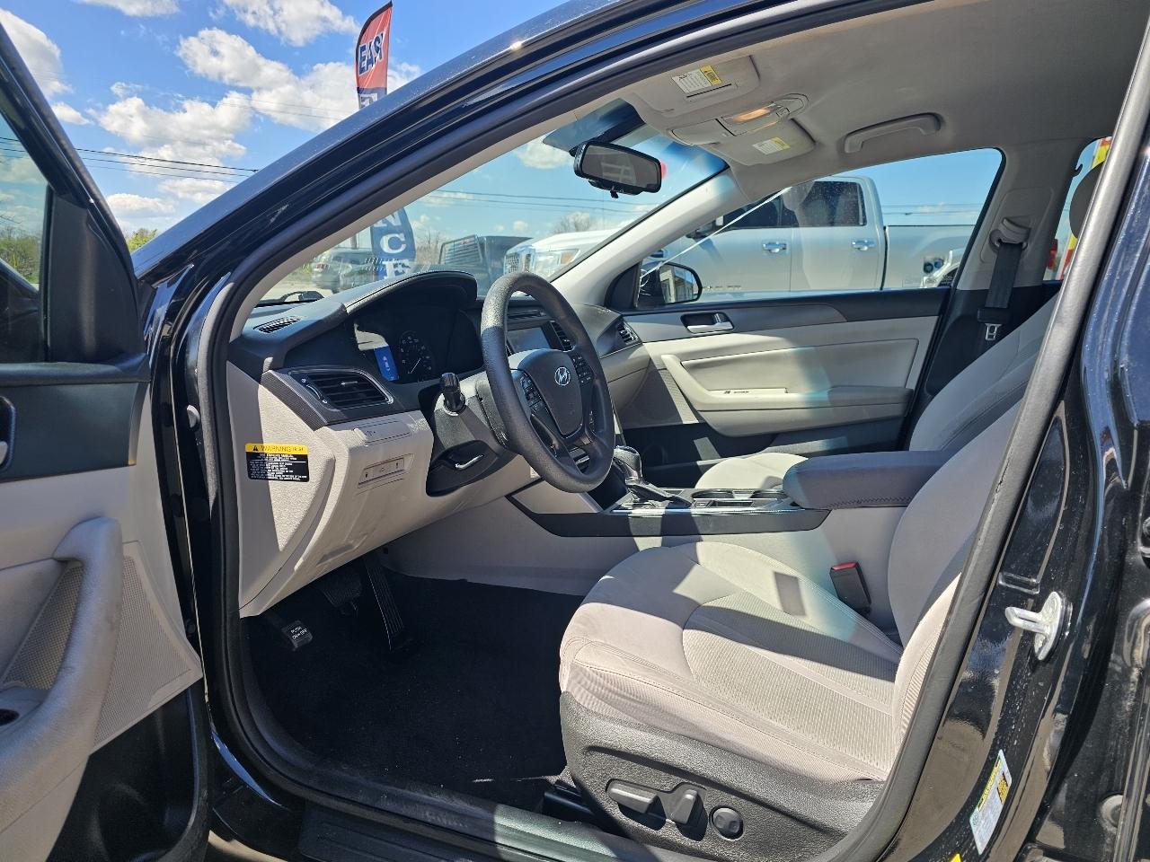 Hyundai Sonata 4dr Sdn 2.4L Sport 2016