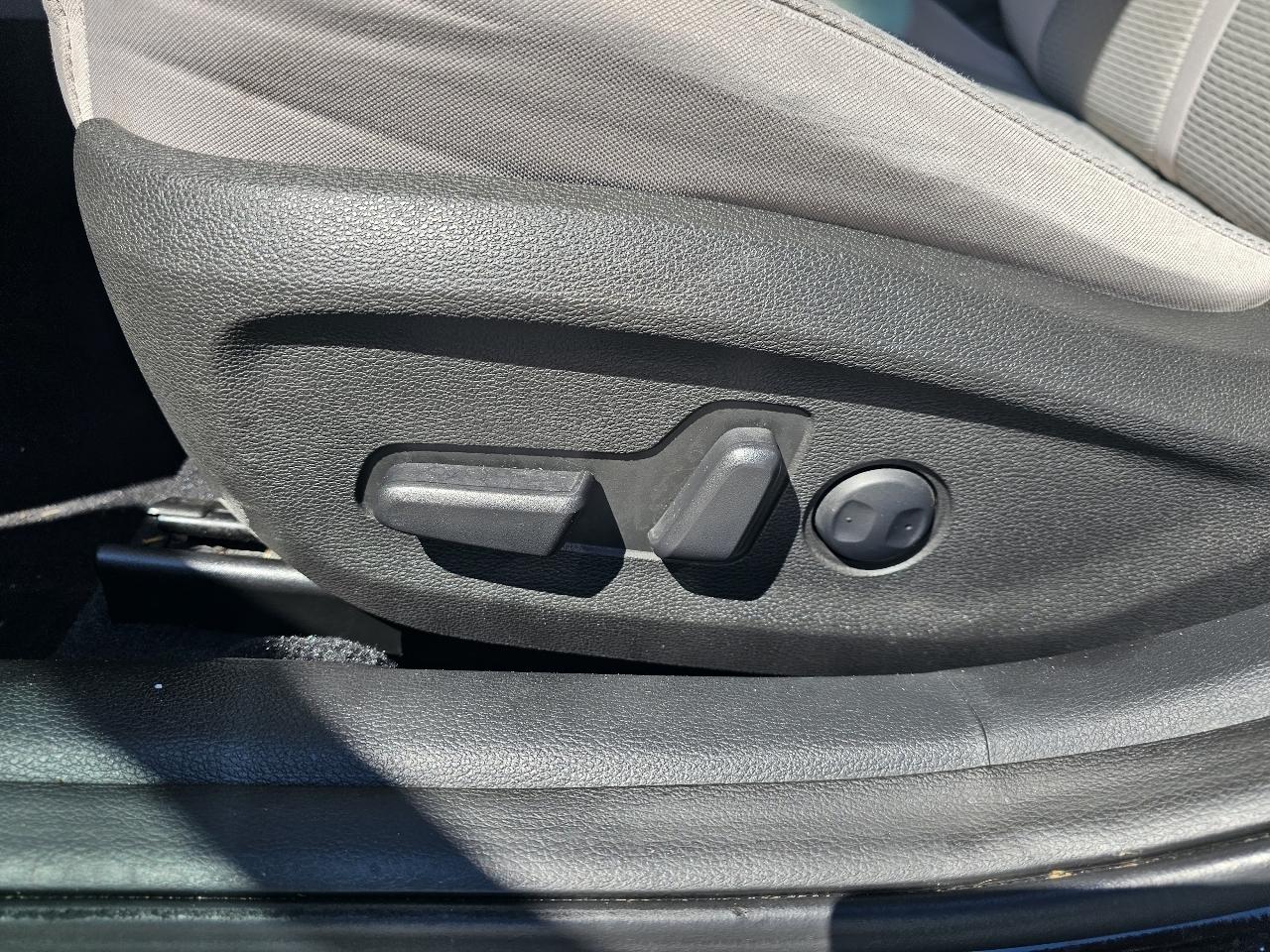 Hyundai Sonata 4dr Sdn 2.4L Sport 2016