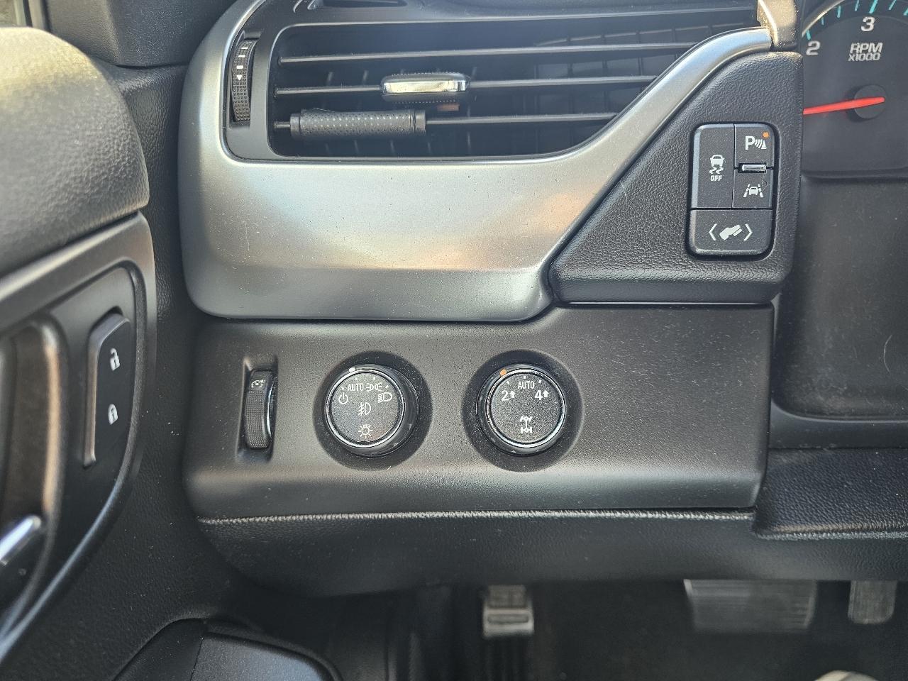 Chevrolet Tahoe 4WD 4dr LTZ 2016