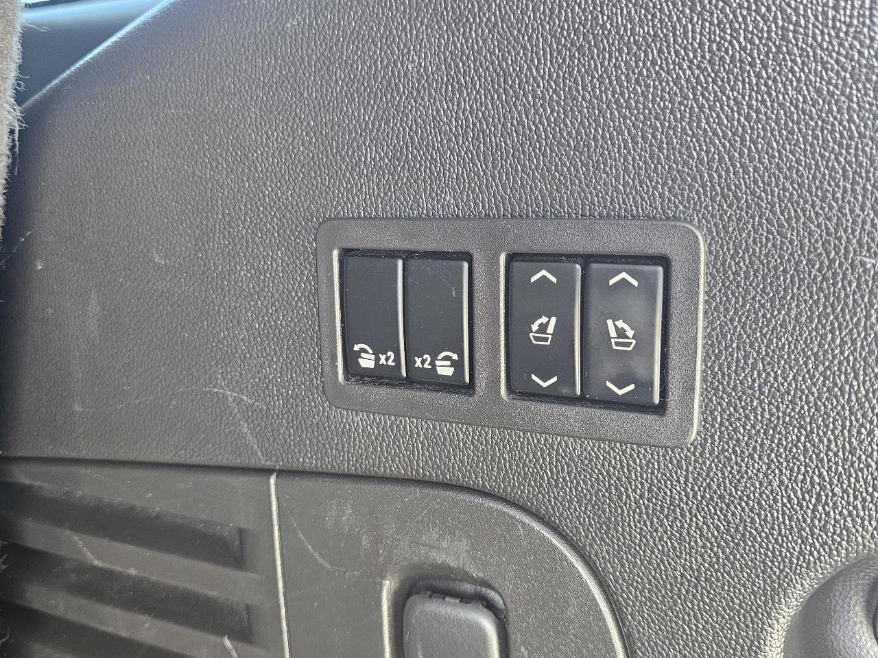 Chevrolet Tahoe 4WD 4dr LTZ 2016