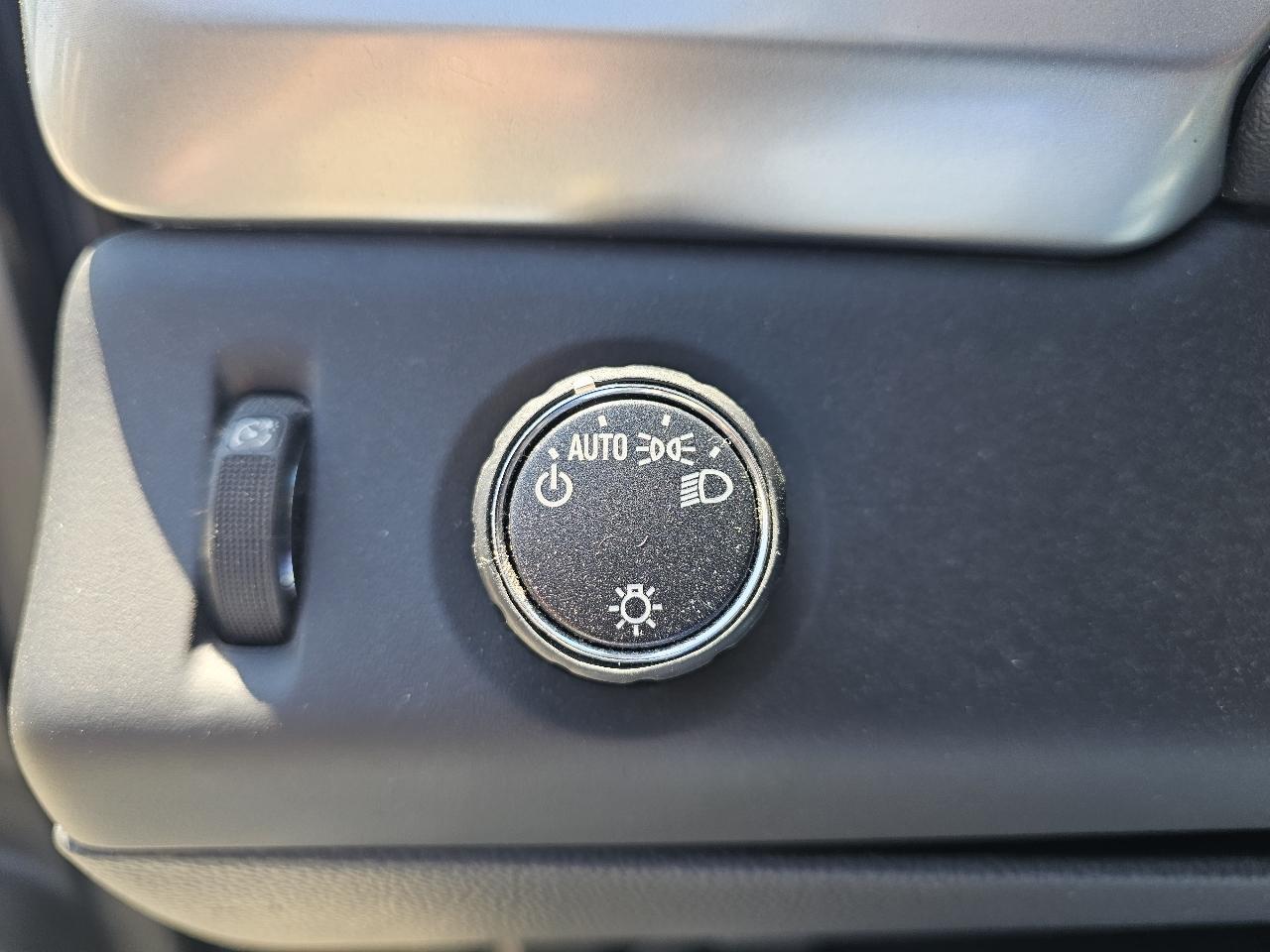 Chevrolet Tahoe 4WD 4dr Commercial 2018