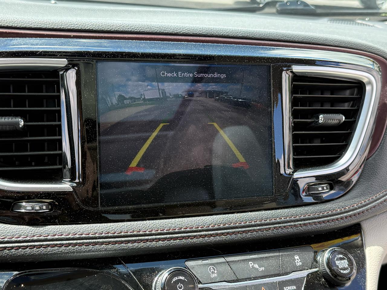 Chrysler Pacifica Limited FWD 2020