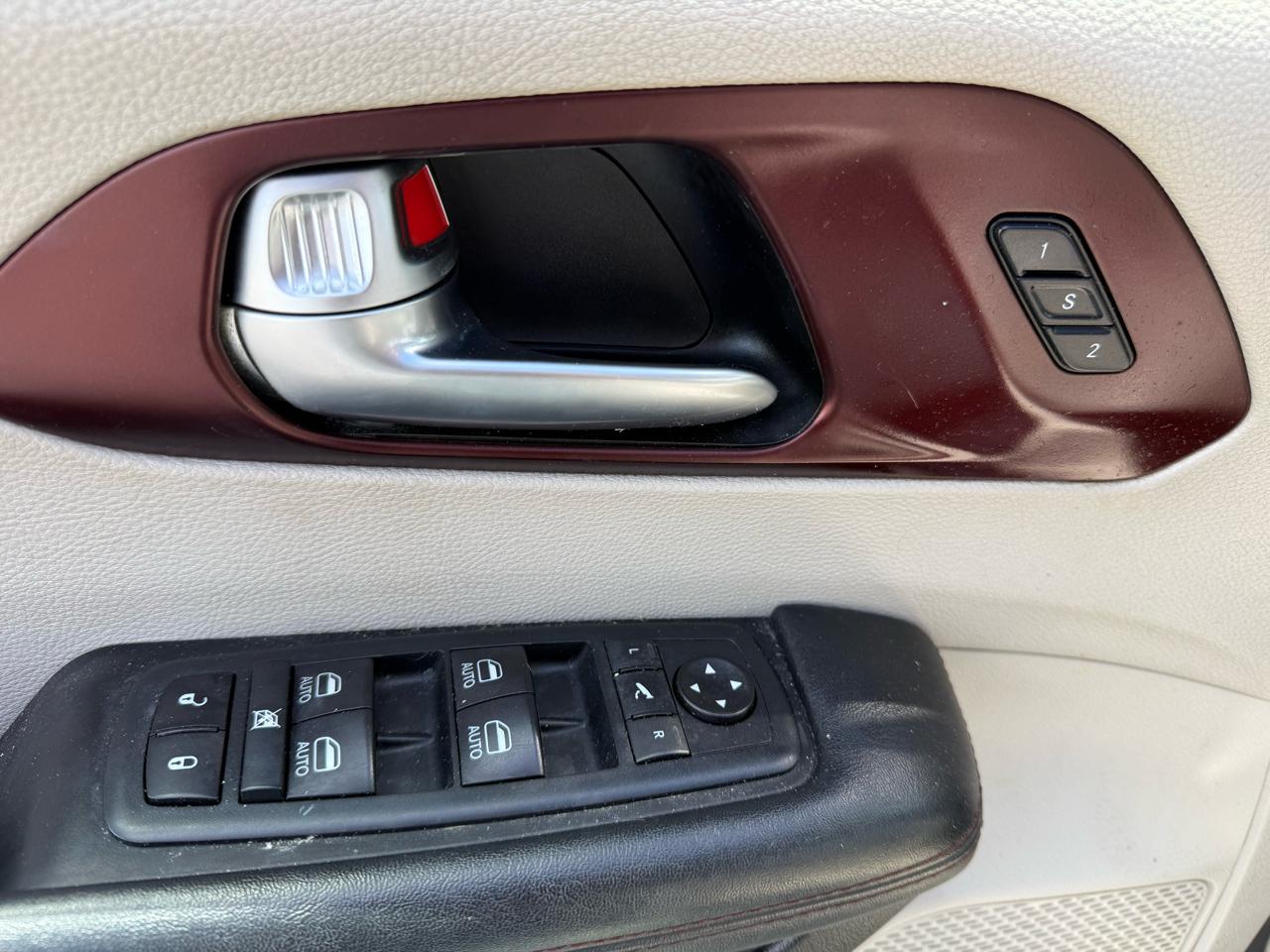 Chrysler Pacifica Limited FWD 2020