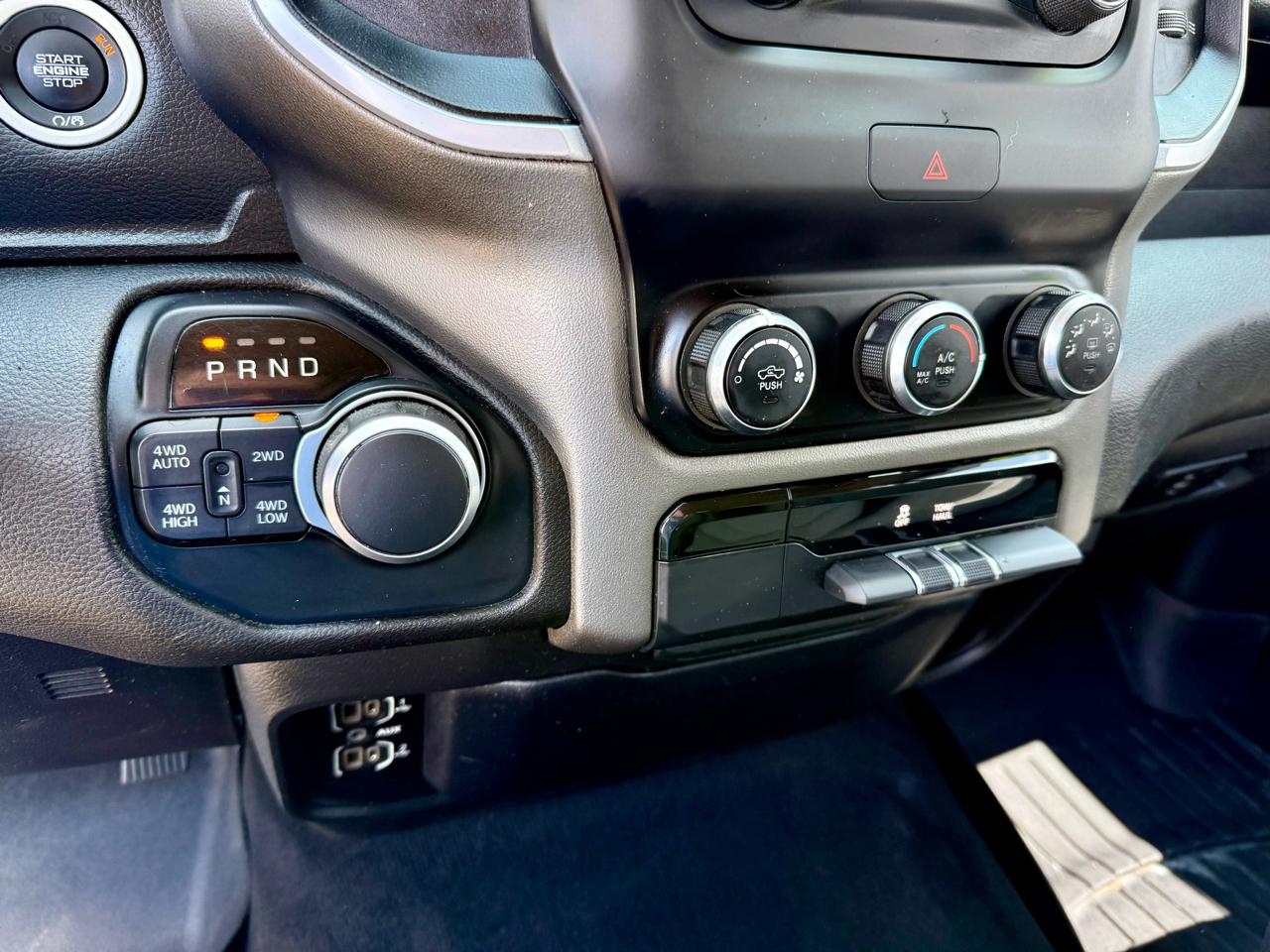 RAM 1500 Big Horn/Lone Star 4x4 Quad Cab 6'4" Box 2019