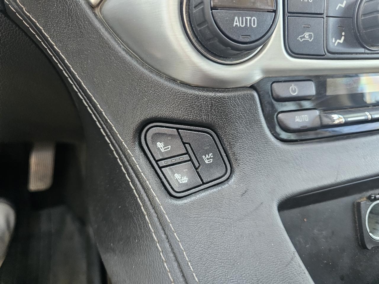 GMC Yukon 4WD 4dr SLT 2016