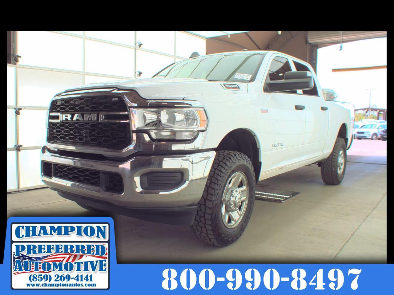 RAM 2500 Tradesman 4x4 Crew Cab 6'4" Box 2022