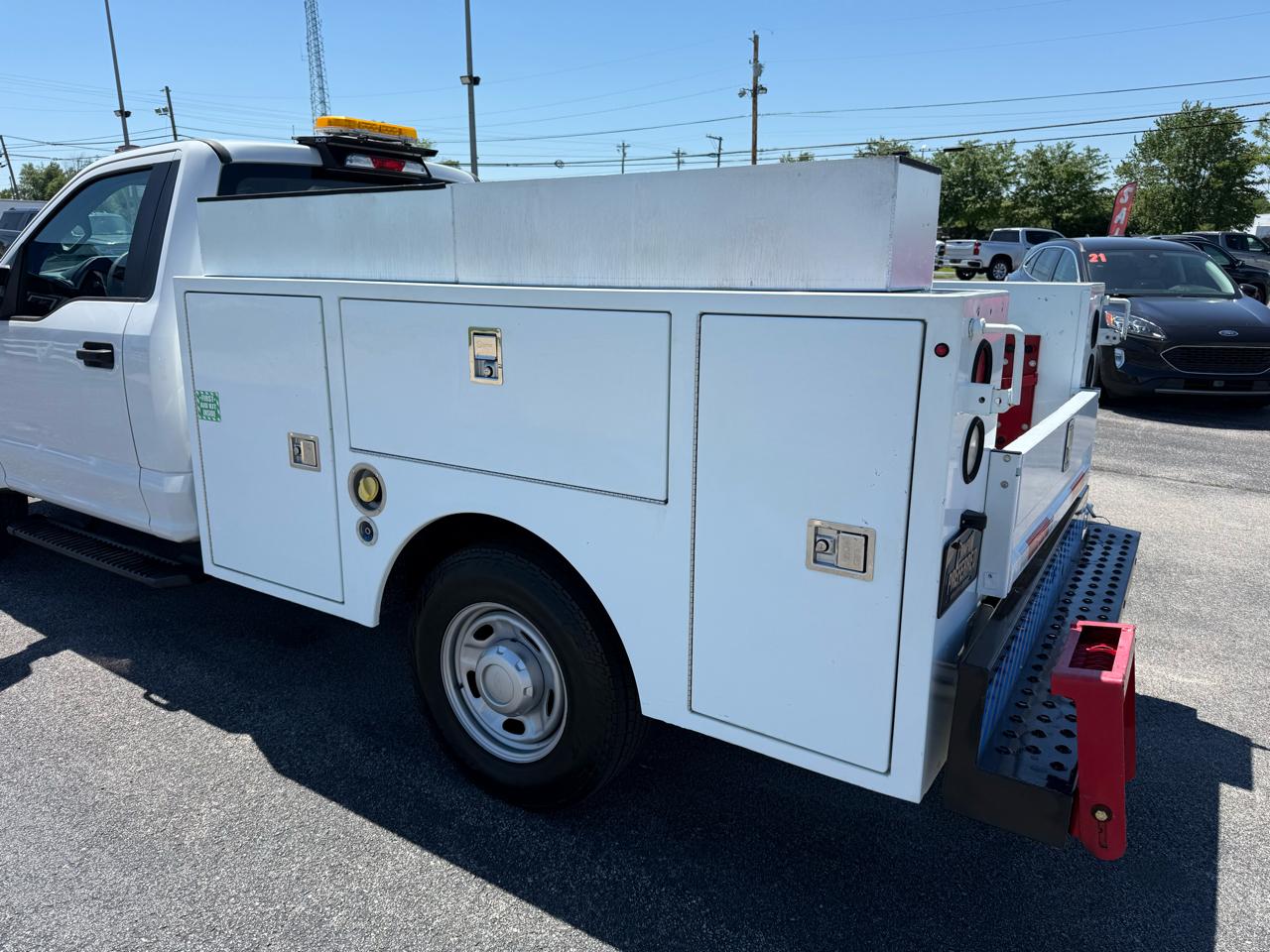 Ford Super Duty F-250 SRW XLT 2WD Reg Cab 8' Box 2018