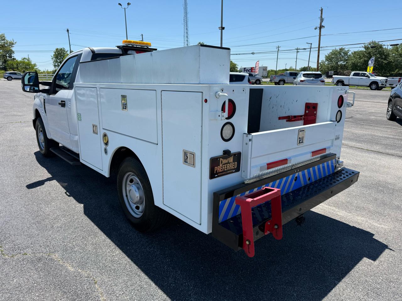 Ford Super Duty F-250 SRW XLT 2WD Reg Cab 8' Box 2018