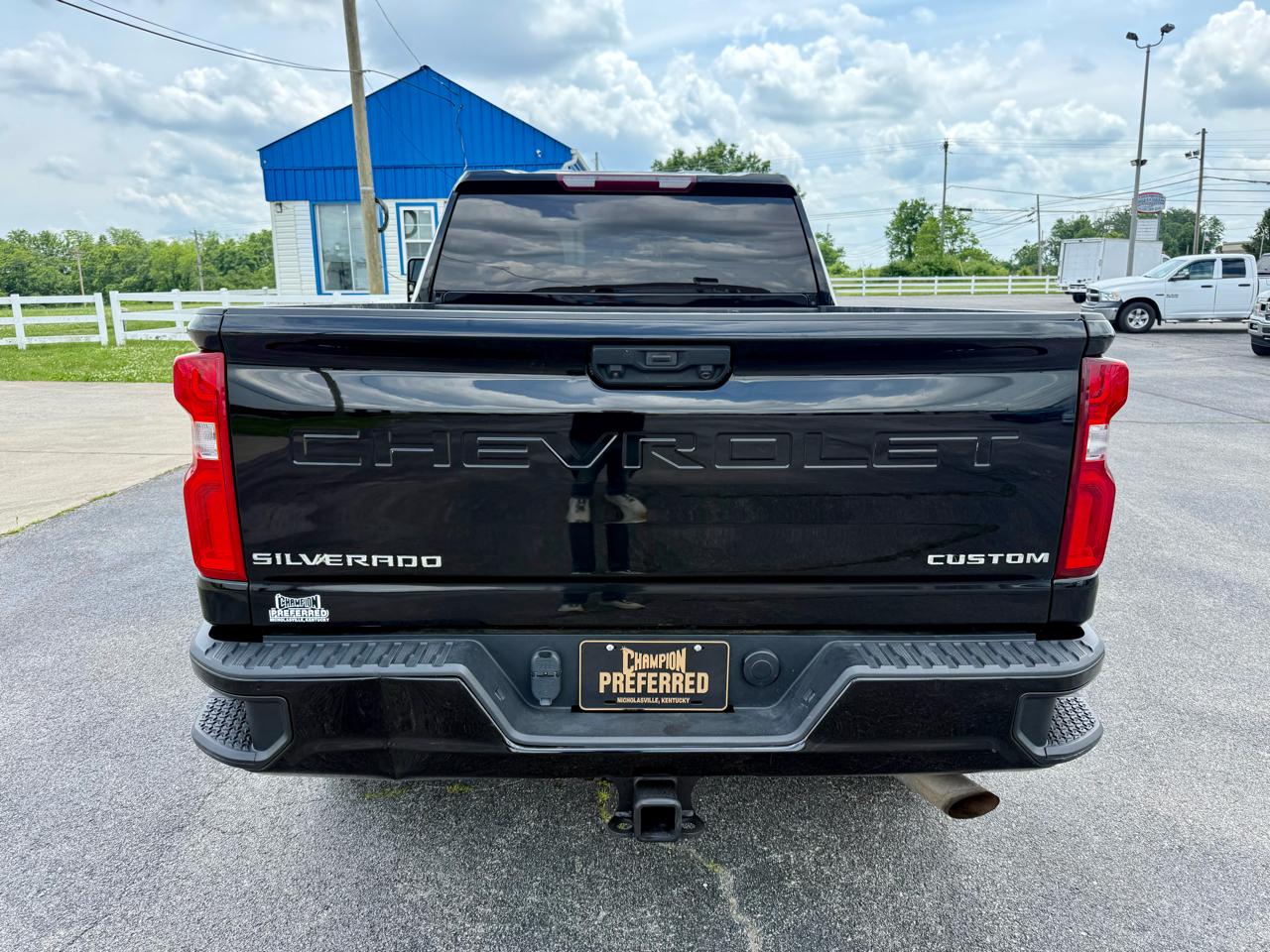 Chevrolet Silverado 2500HD 4WD Crew Cab 159" Custom 2021