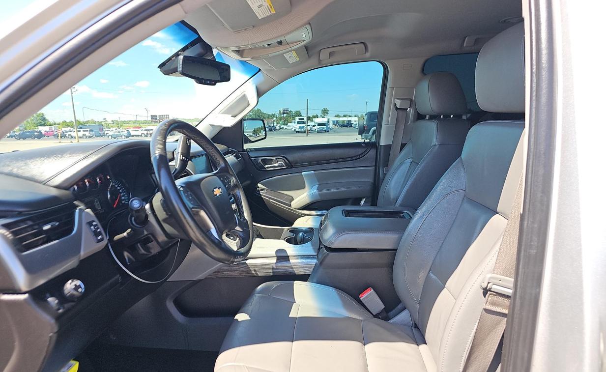 Chevrolet Suburban 2WD 4dr 1500 LT 2016