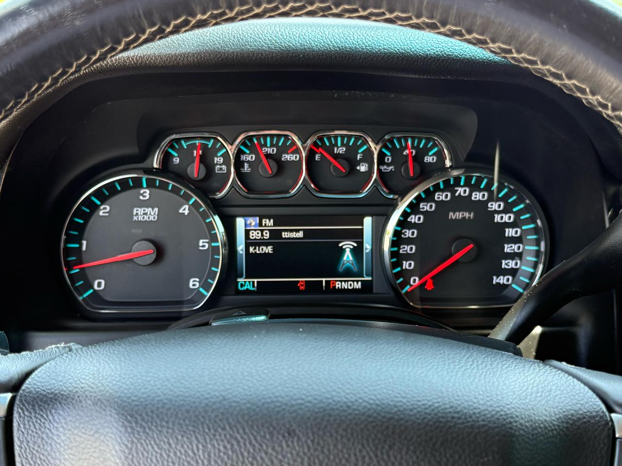 Chevrolet Suburban 2WD 4dr 1500 LT 2016