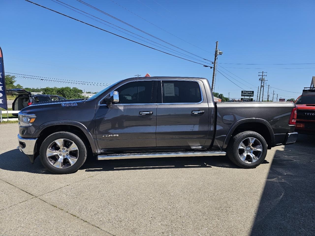 RAM 1500 Laramie 4x4 Crew Cab 5'7" Box 2019