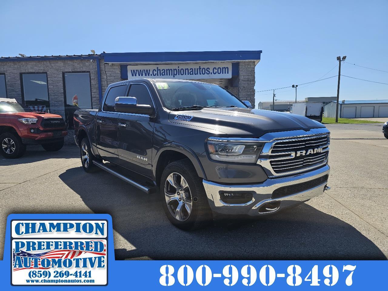 RAM 1500 Laramie 4x4 Crew Cab 5'7" Box 2019