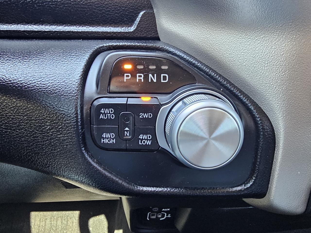 RAM 1500 Laramie 4x4 Crew Cab 5'7" Box 2019