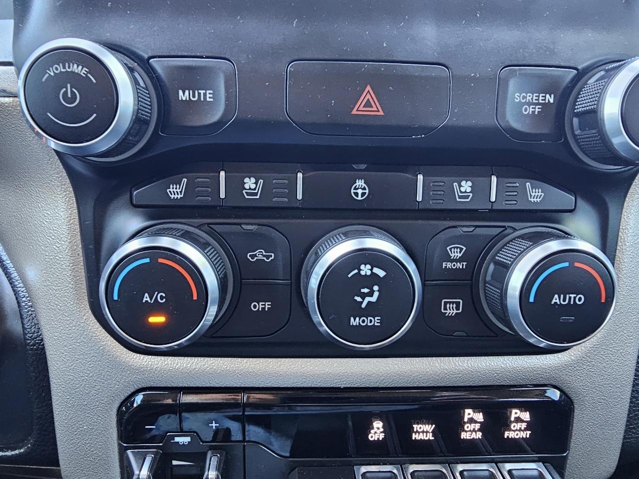 RAM 1500 Laramie 4x4 Crew Cab 5'7" Box 2019