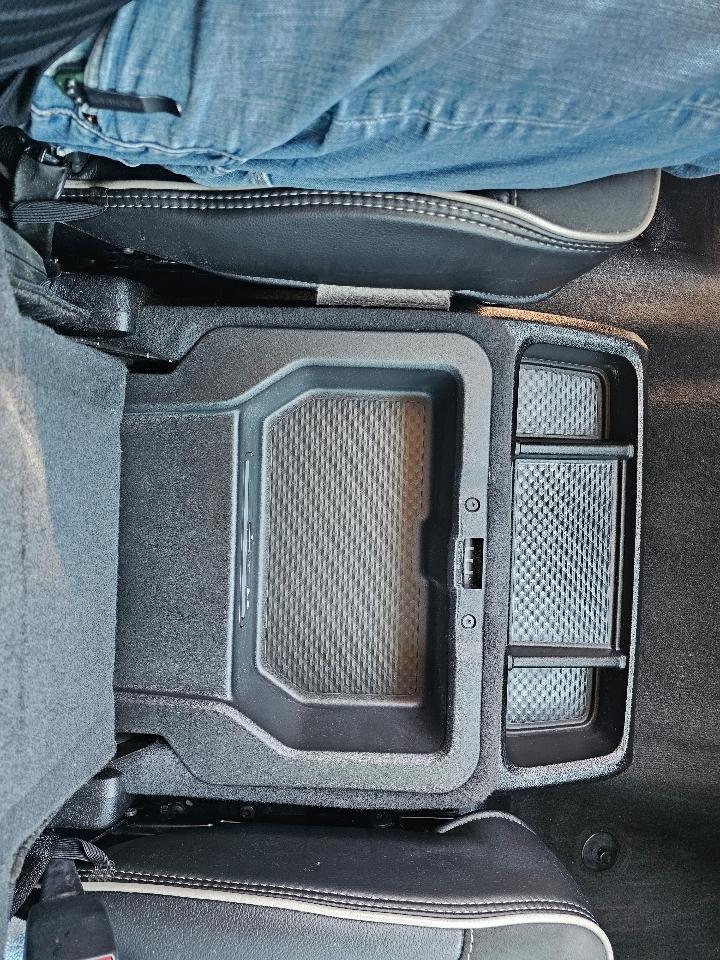 RAM 1500 Laramie 4x4 Crew Cab 5'7" Box 2019