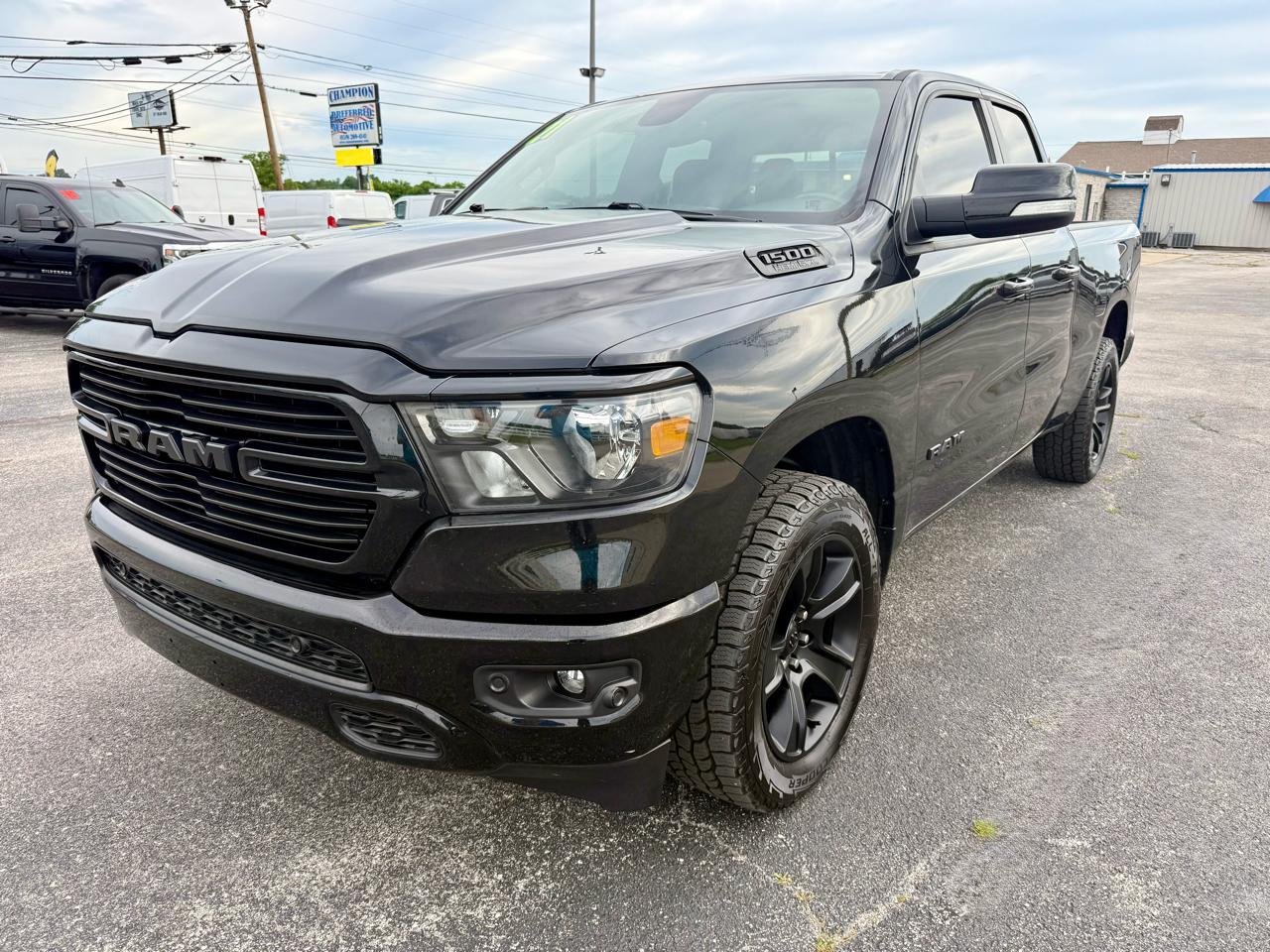 RAM 1500 Big Horn 4x4 Quad Cab 6'4" Box 2021
