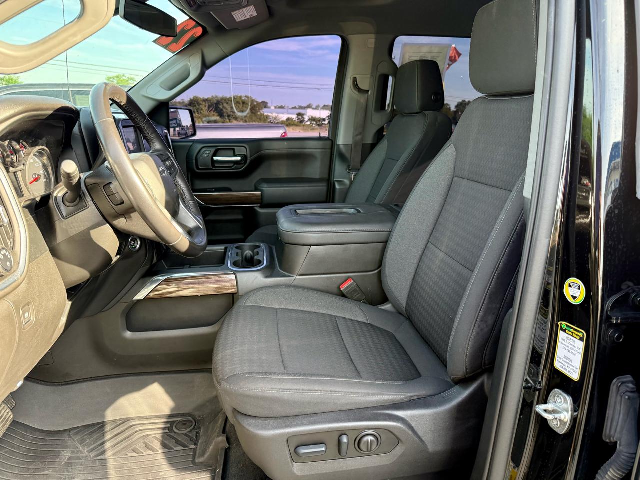 Chevrolet Silverado 1500 LTD 4WD Crew Cab 147" LT Trail Boss 2022