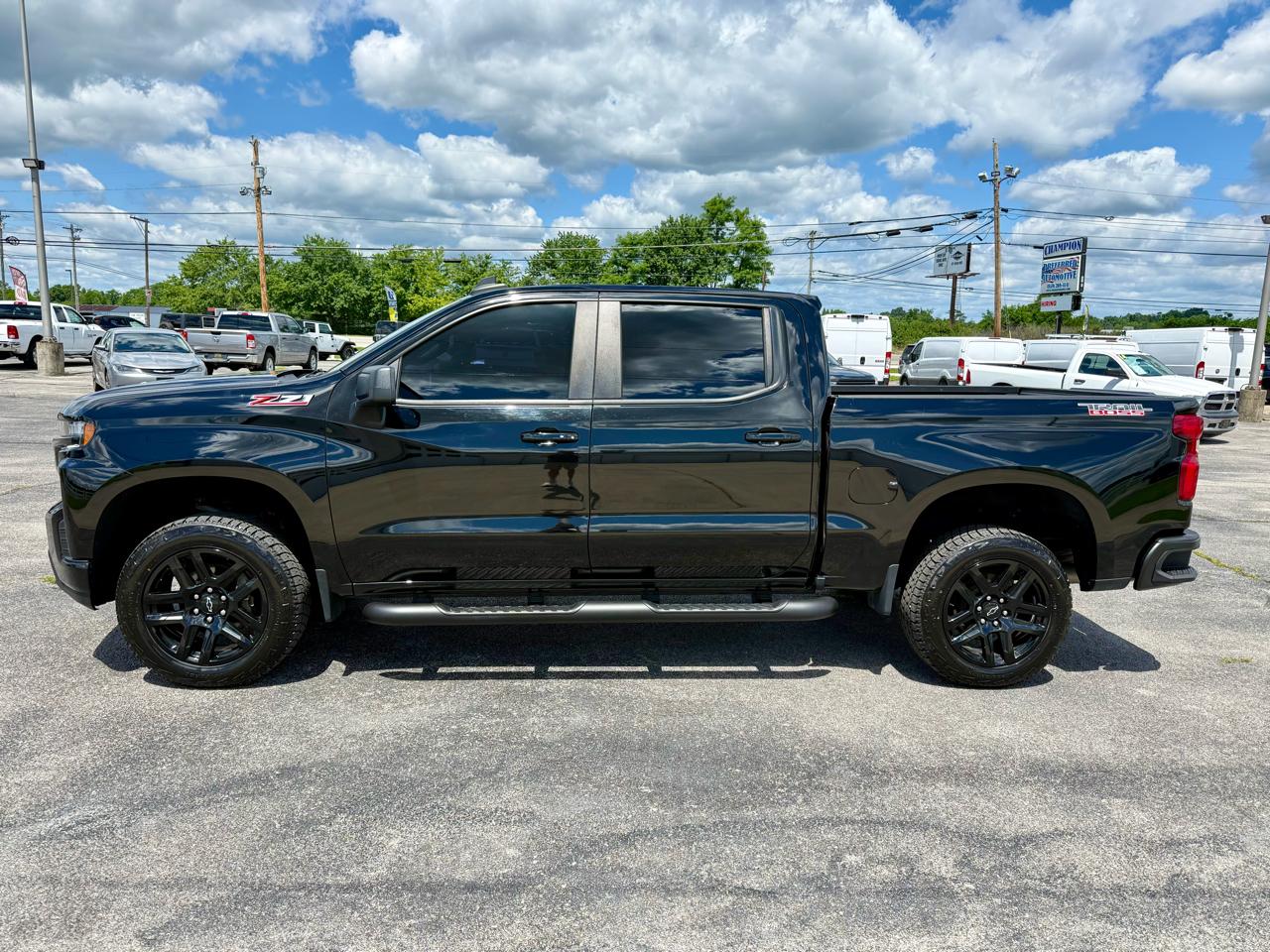 Chevrolet Silverado 1500 LTD 4WD Crew Cab 147" LT Trail Boss 2022