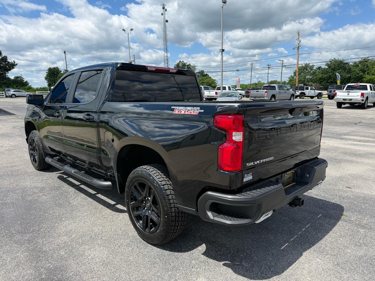 Chevrolet Silverado 1500 LTD 4WD Crew Cab 147" LT Trail Boss 2022