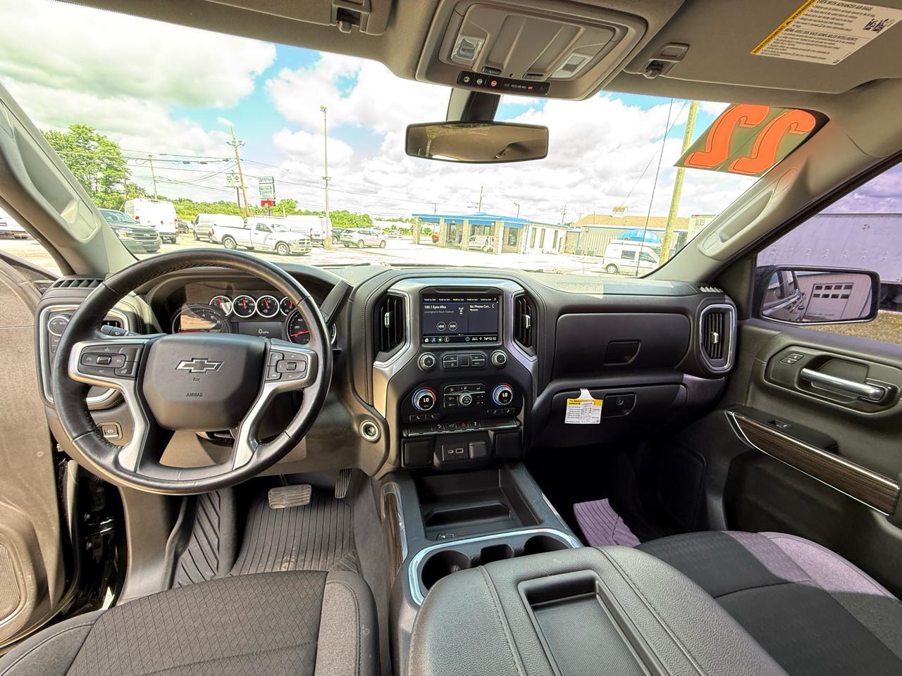 Chevrolet Silverado 1500 LTD 4WD Crew Cab 147" LT Trail Boss 2022
