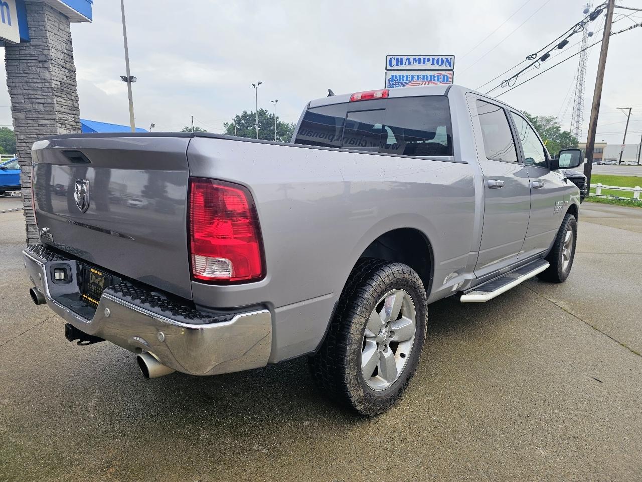 RAM 1500 Classic Big Horn 4x4 Crew Cab 6'4" Box 2019