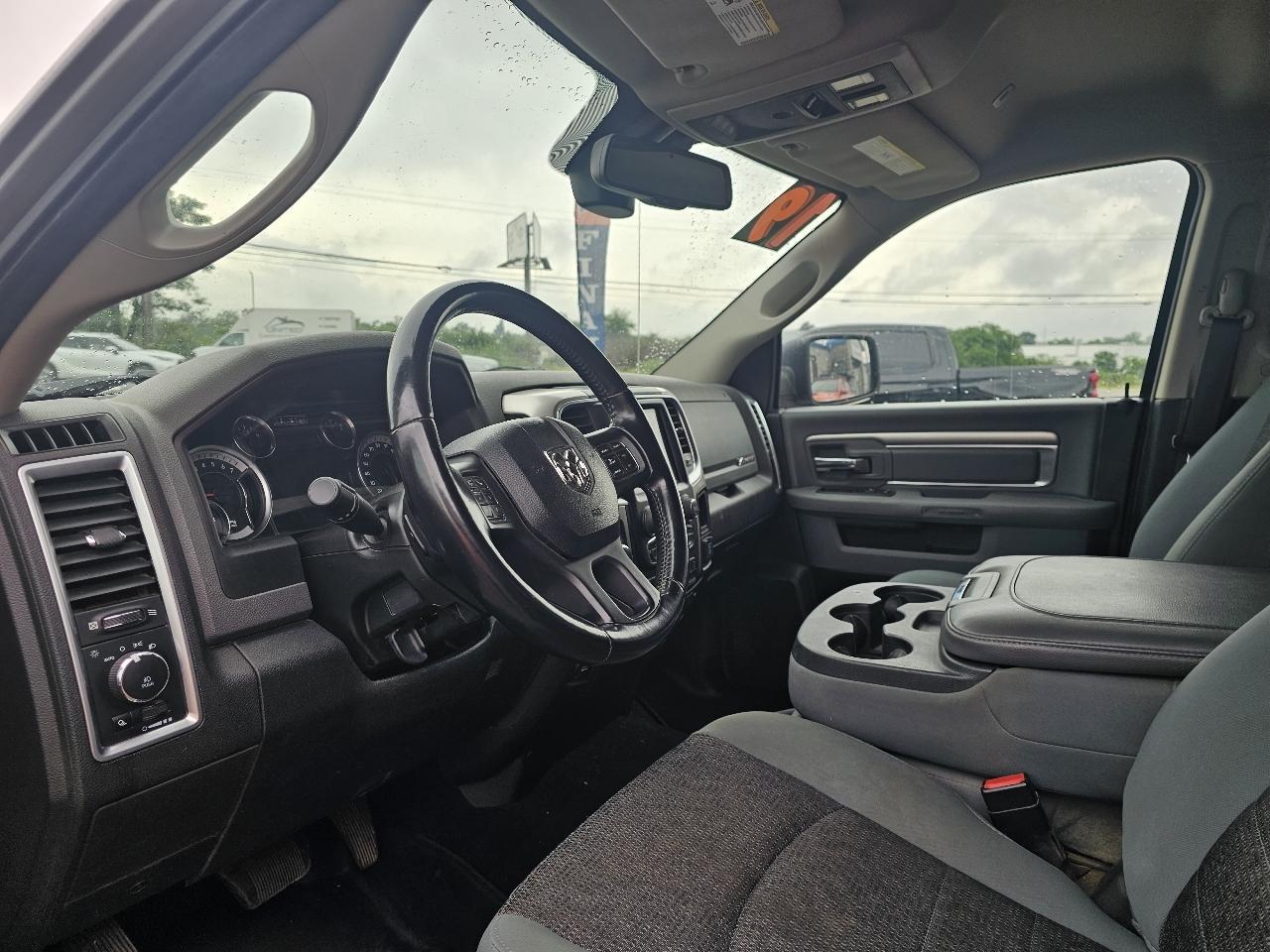 RAM 1500 Classic Big Horn 4x4 Crew Cab 6'4" Box 2019