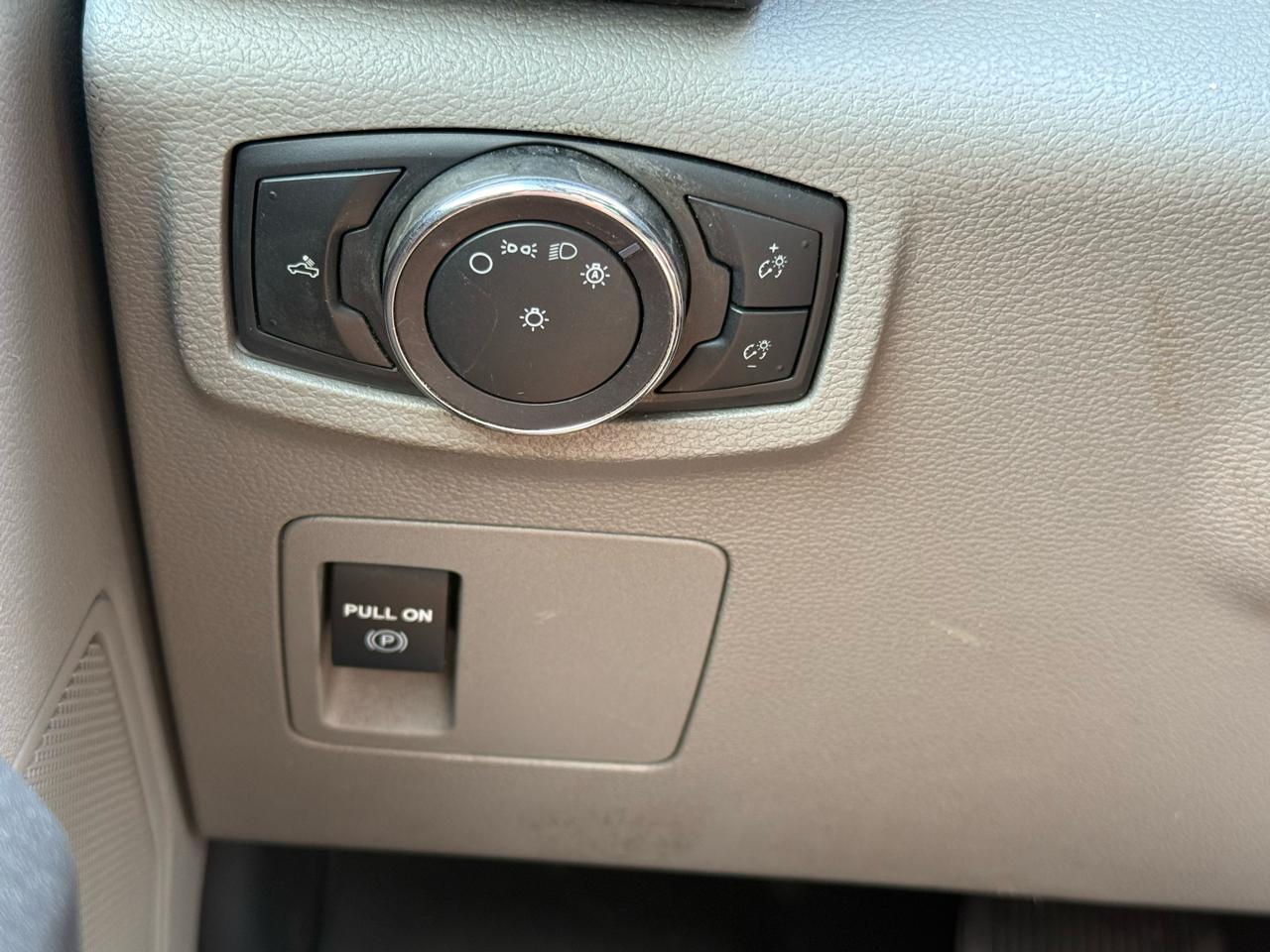 Ford F-150 XL 2WD SuperCab 6.5' Box 2019