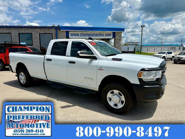 2022 RAM 3500 Big Horn Crew Cab LB 4WD