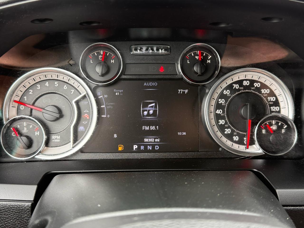 RAM 1500 Laramie 4x4 Crew Cab 5'7" Box 2018