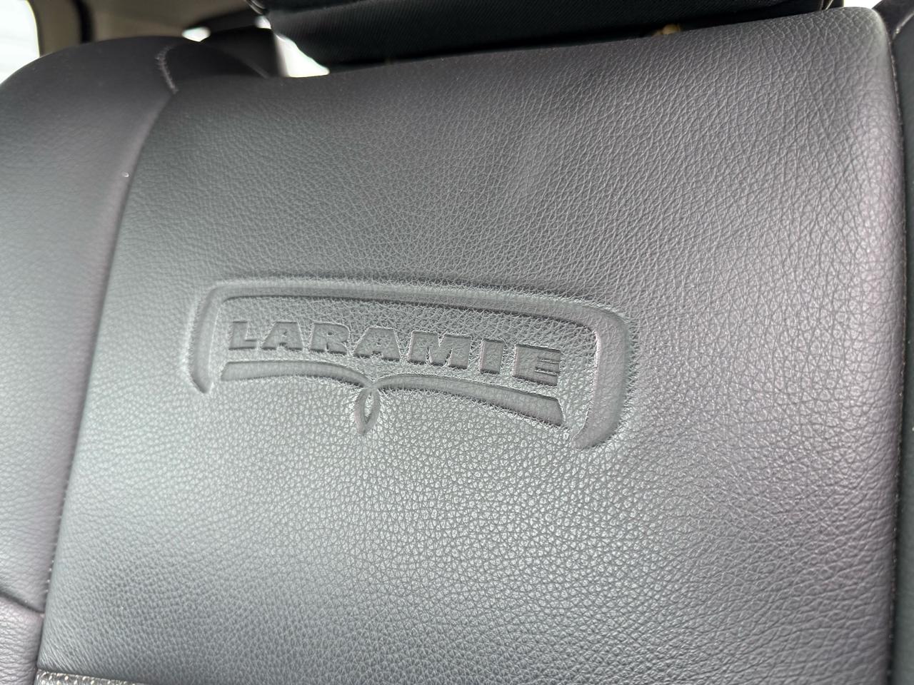 RAM 1500 Laramie 4x4 Crew Cab 5'7" Box 2018