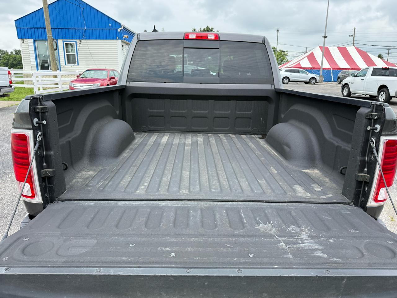 RAM 1500 Laramie 4x4 Crew Cab 5'7" Box 2018