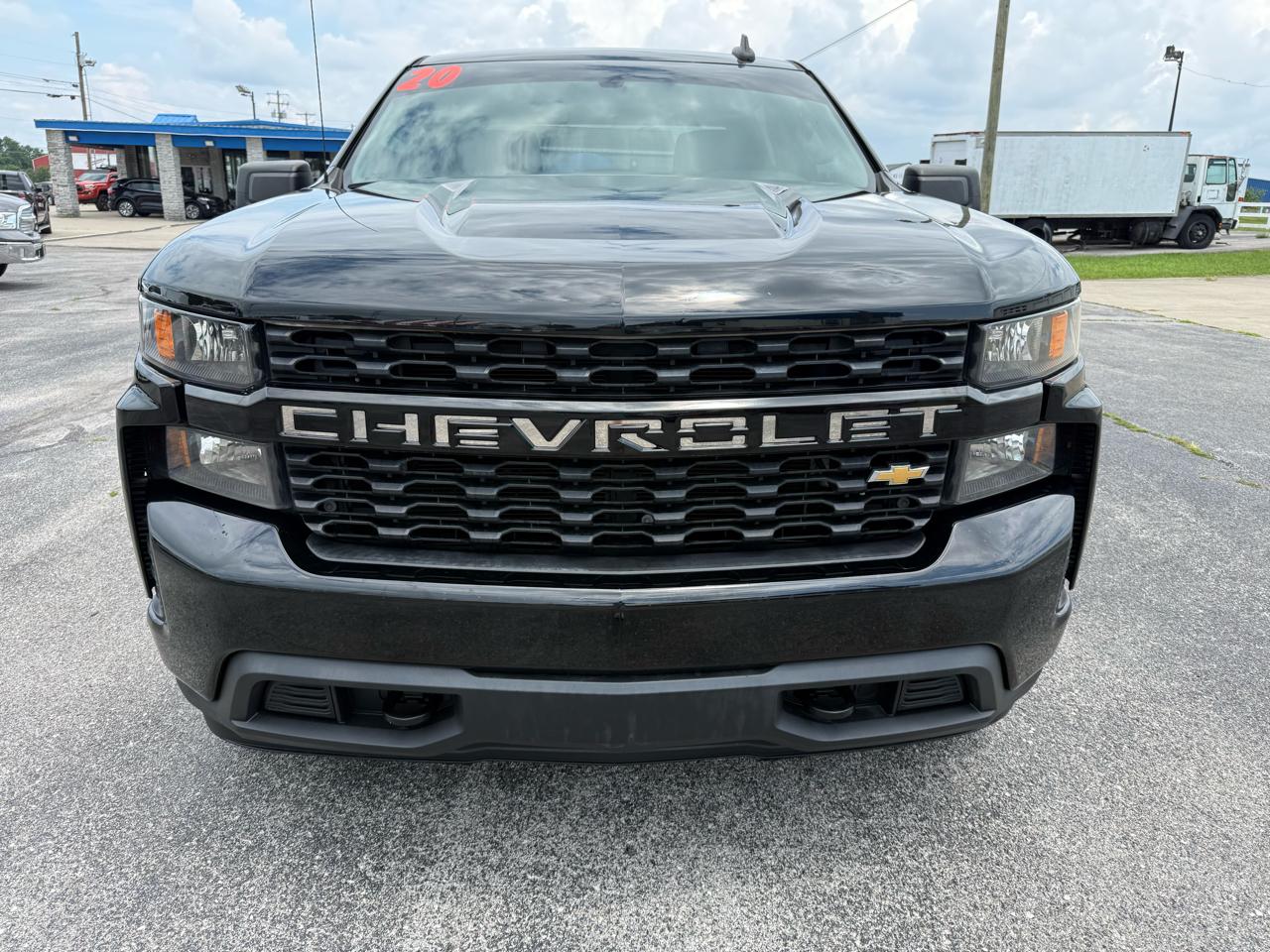 Chevrolet Silverado 1500 4WD Crew Cab 147" Custom 2020