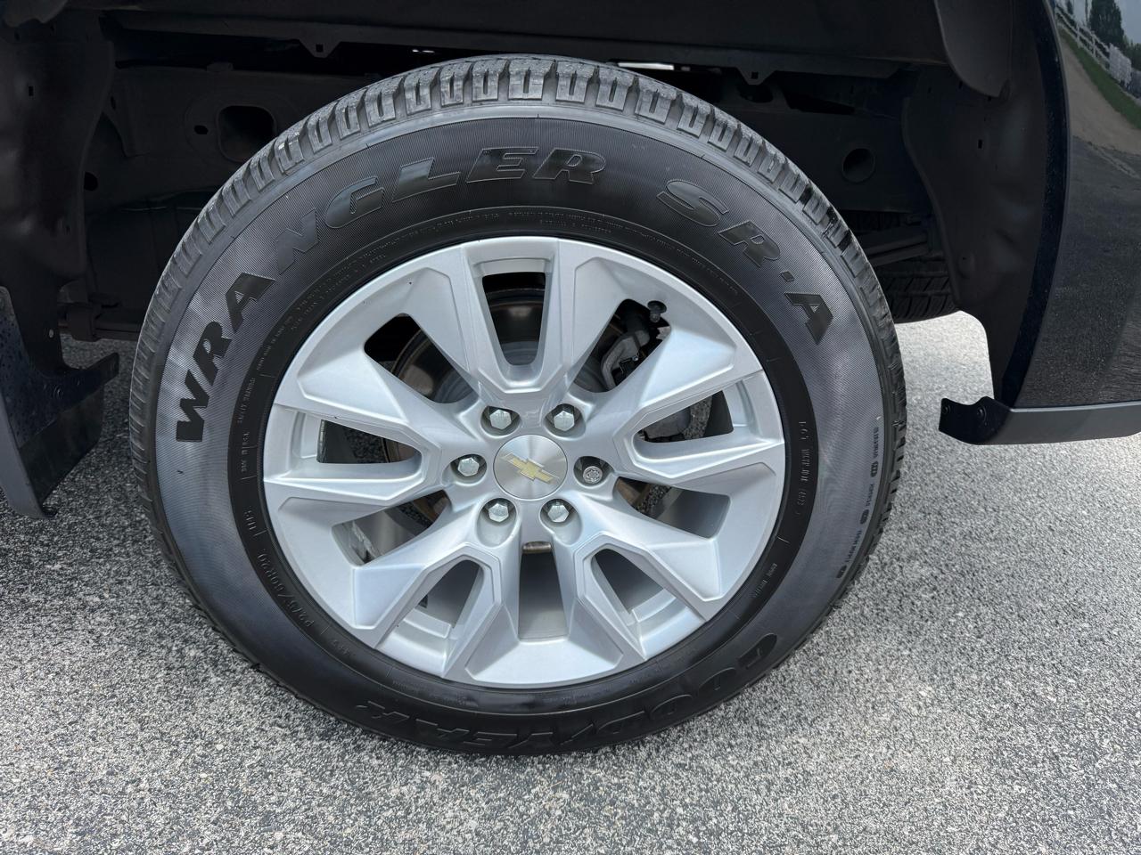 Chevrolet Silverado 1500 4WD Crew Cab 147" Custom 2020
