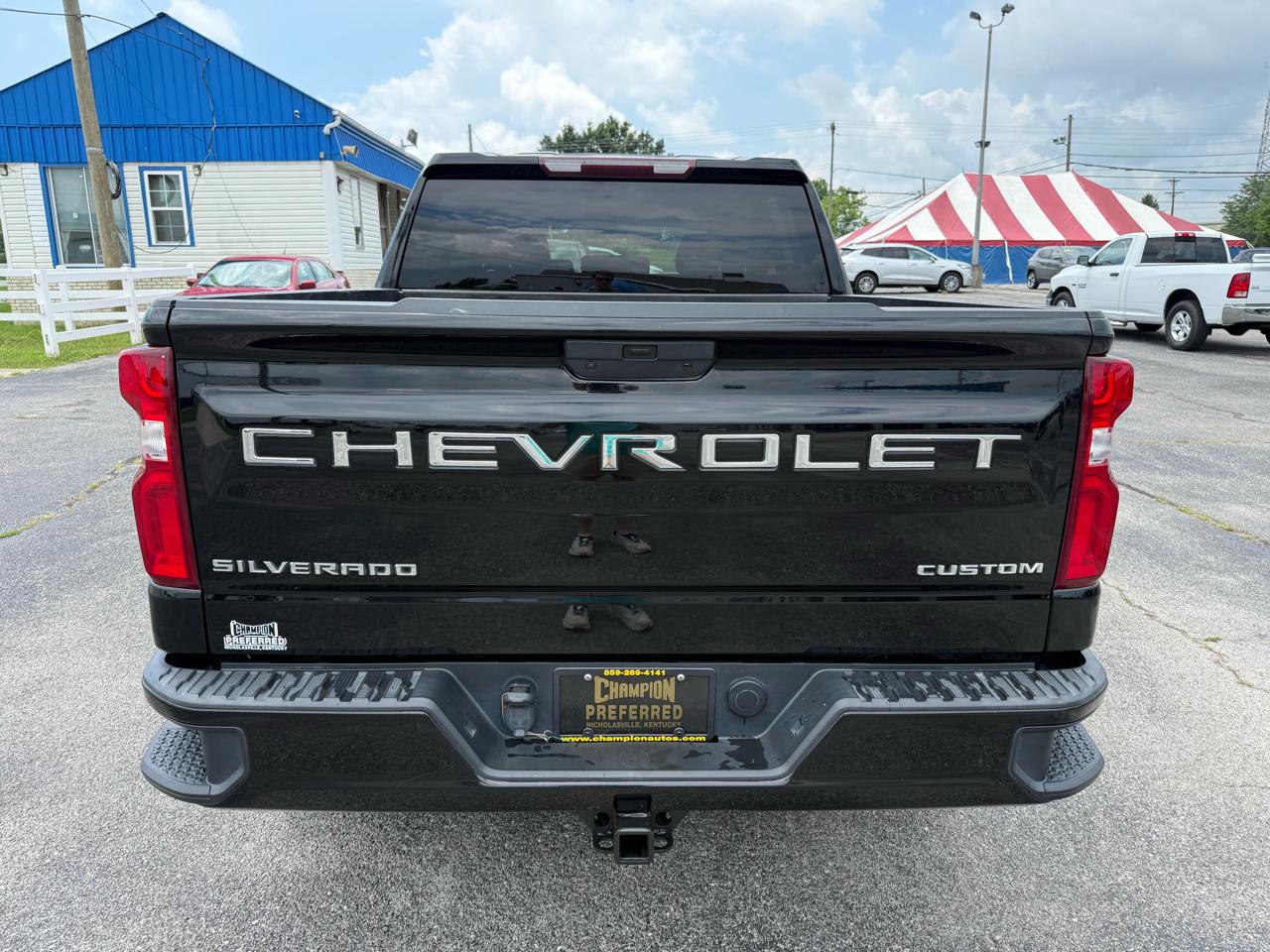 Chevrolet Silverado 1500 4WD Crew Cab 147" Custom 2020