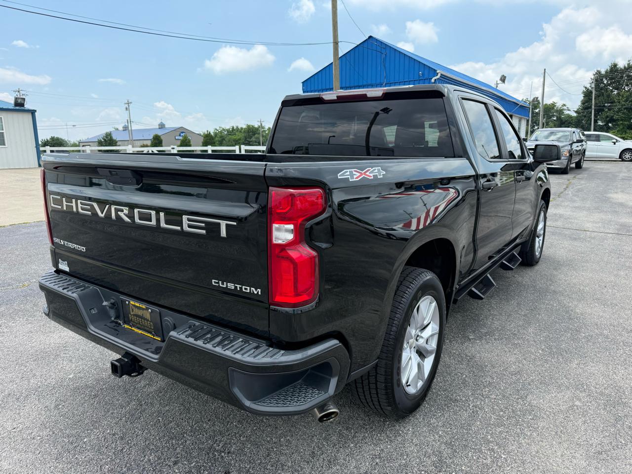 Chevrolet Silverado 1500 4WD Crew Cab 147" Custom 2020